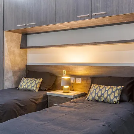 Spacious & Cosy 3br With Private Balconies By 360 Estates Apartmán *