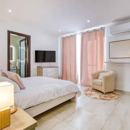 Apartment Spacious & Cosy 3br With Private Balconies By 360 Estates *