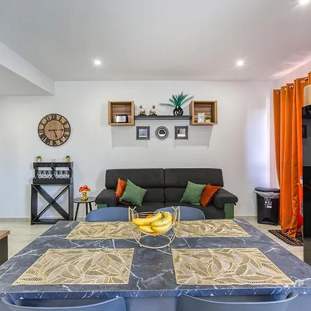 Apartment Spacious & Cosy 3br With Private Balconies By 360 Estates