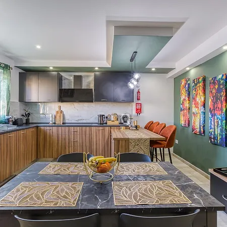 Spacious & Cosy 3br With Private Balconies By 360 Estates Apartment