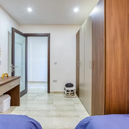 Spacious & Cosy 3br With Private Balconies By 360 Estates