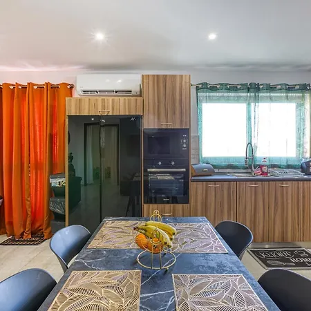 Spacious & Cosy 3br With Private Balconies By 360 Estates Apartment *